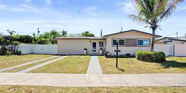 19411 Gulfstream Rd