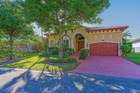 7454 SW 188th Ter