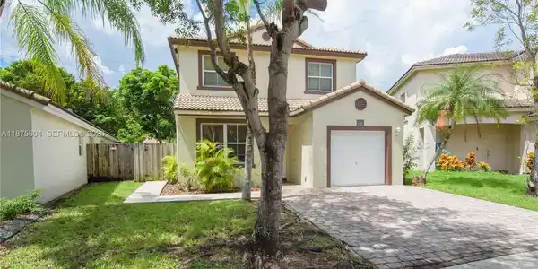 1316 SE 18th Ter
