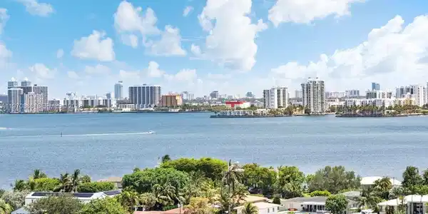 Image 4: Breathtaking water and city views