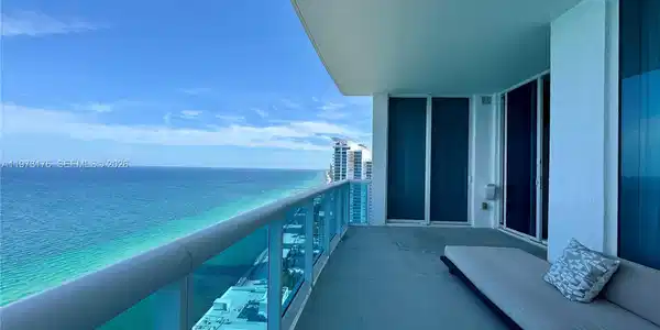 2711 S Ocean Dr