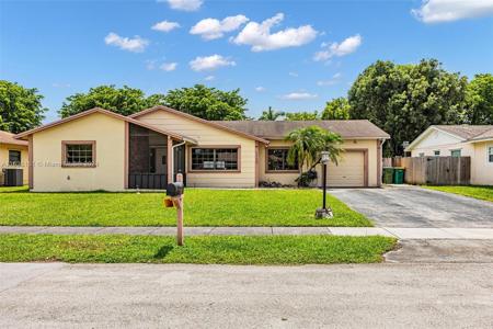 1700 S Curlew Ln