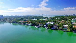 6580 Indian Creek Dr Unit 603