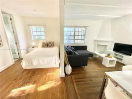 439 15th St Unit 18