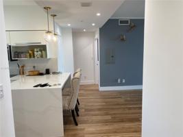 601 NE 36th St Unit 804
