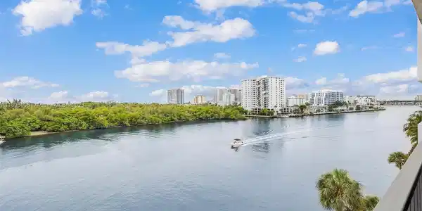 936 Intracoastal Dr Unit 6D