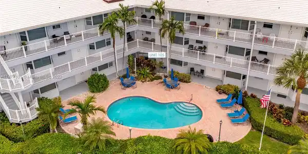 535 Hendricks Isle