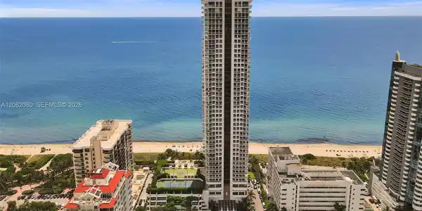 6365 Collins Ave