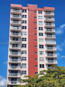 3161 S Ocean Dr