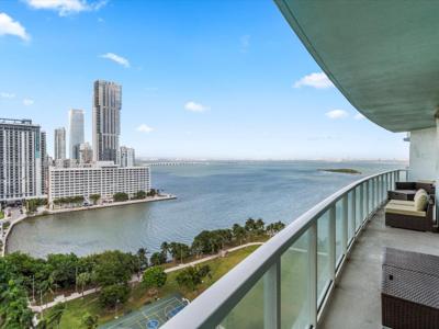 1900 N Bayshore Dr