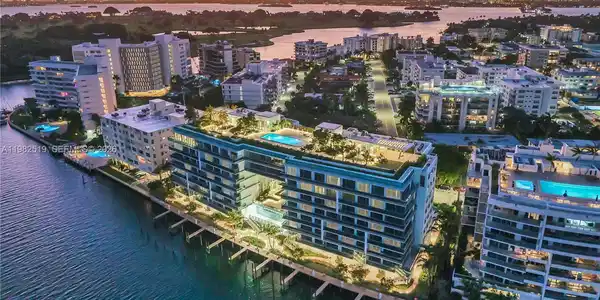 9201 E Bay Harbor Dr
