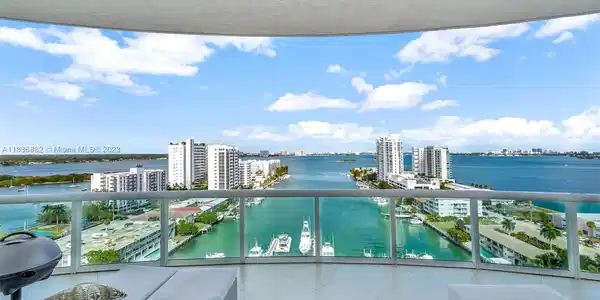 7900 Harbor Island Dr Unit PH1