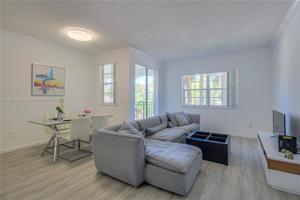 3155 NE 184th St Unit 8201