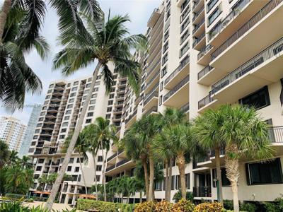 540 Brickell Key Dr