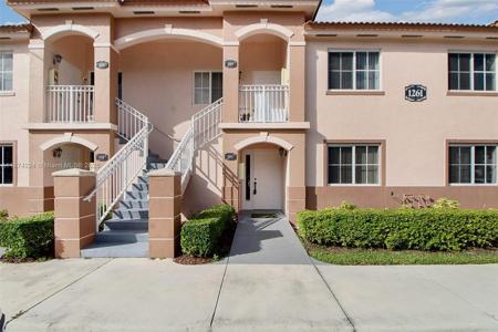 1261 SE 28th Ct