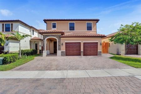 141 NE 24th Ave