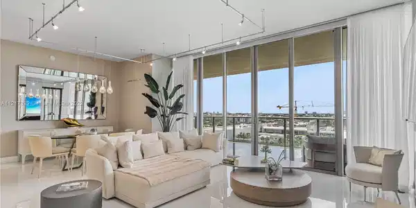9701 Collins Ave Unit 905S
