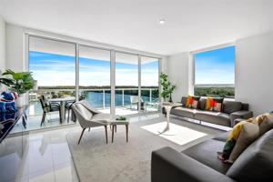 400 Sunny Isles Blvd Unit 701