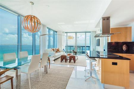 6899 Collins Ave