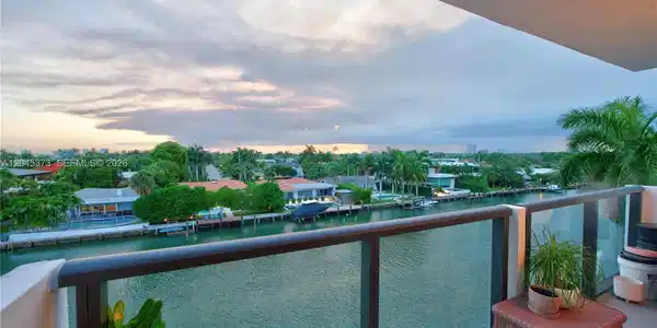 9800 W Bay Harbor Dr