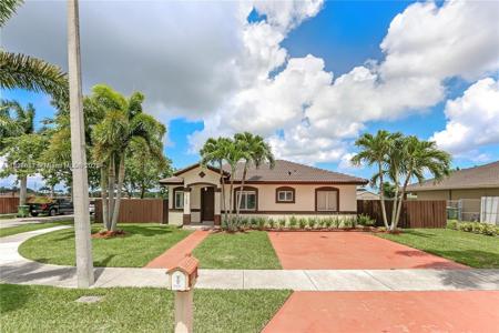 709 SE 14th Pl