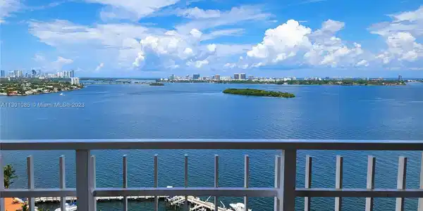 4000 Towerside Ter Unit 2101