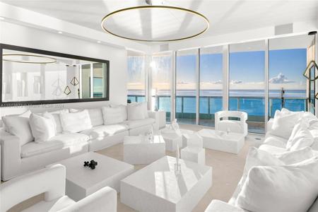 5959 Collins Ave