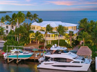 545 Ocean Cay Dr