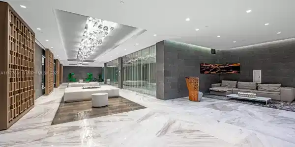400 Sunny Isles Blvd