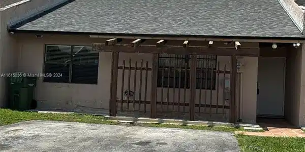 1222 Sandpiper Blvd