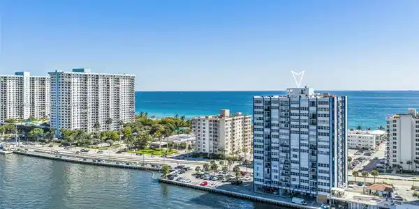 1400 S Ocean Dr