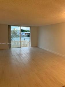 7900 W Tatum Waterway Dr