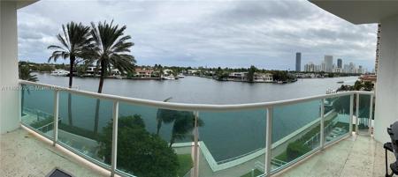 20201 E COUNTRY CLUB DR