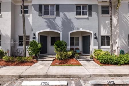 2920 SE 15th Ter