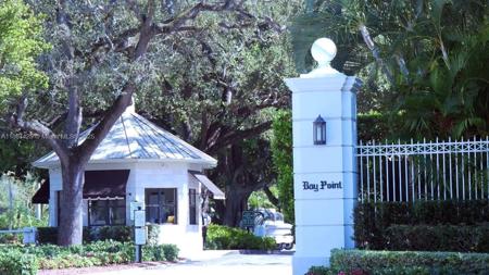 607 Melaleuca Ln