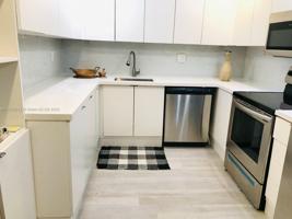 1651 NE 115th St Unit 7C