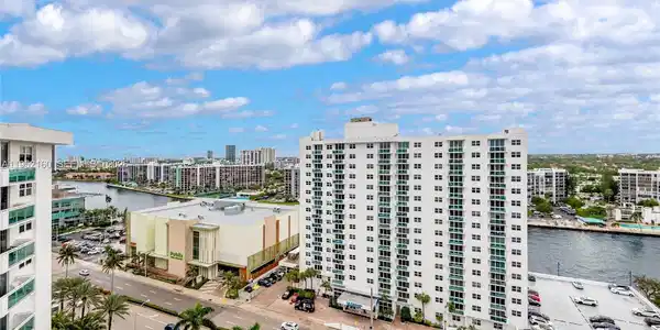 3001 S Ocean Dr