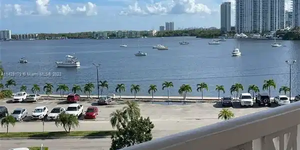 2905 Point East Dr Unit L504