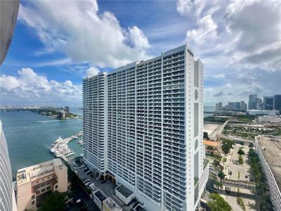 1750 N Bayshore Dr