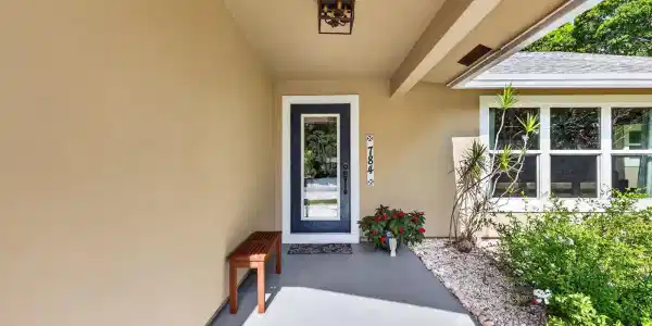 784 Wisper Bay