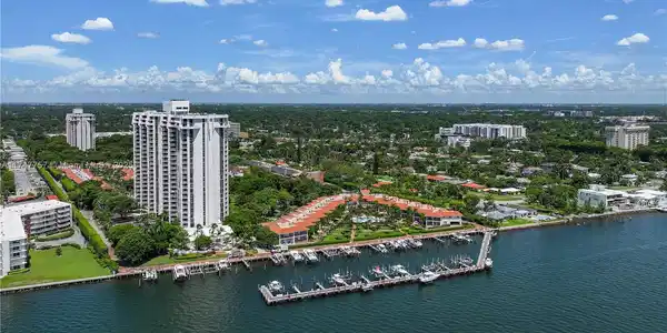 4000 Towerside Ter