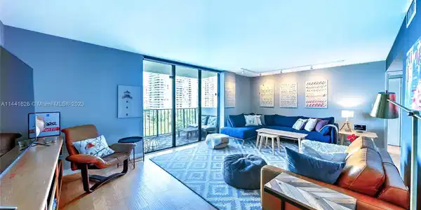 18181 NE 31st Ct Unit 901