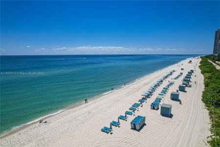 6899 Collins Ave