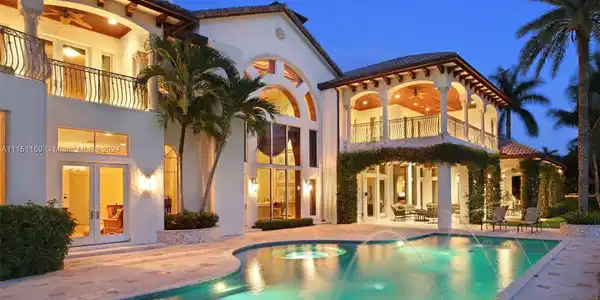 1261 Spanish River Rd