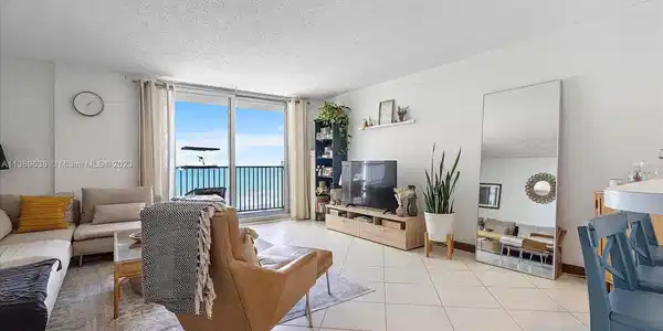9273 Collins Ave Unit 810