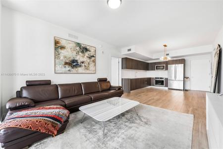 2960 NE 207 St