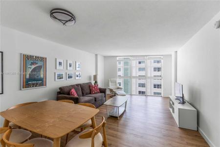 1228 West Ave