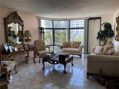 20100 W Country Club Dr Unit 507