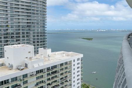 1750 N Bayshore Dr