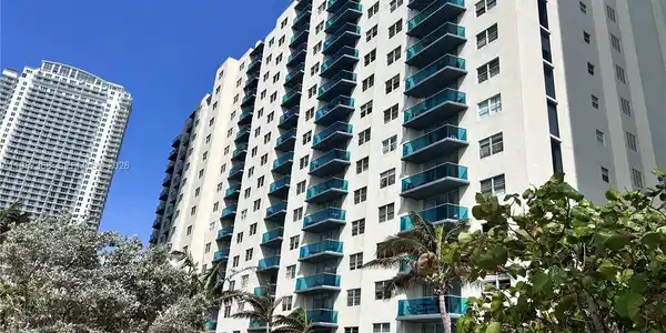 4001 S Ocean Dr